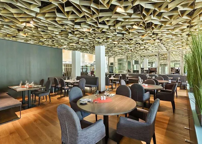 Doubletree By Hilton Schonbrunn Hotel *